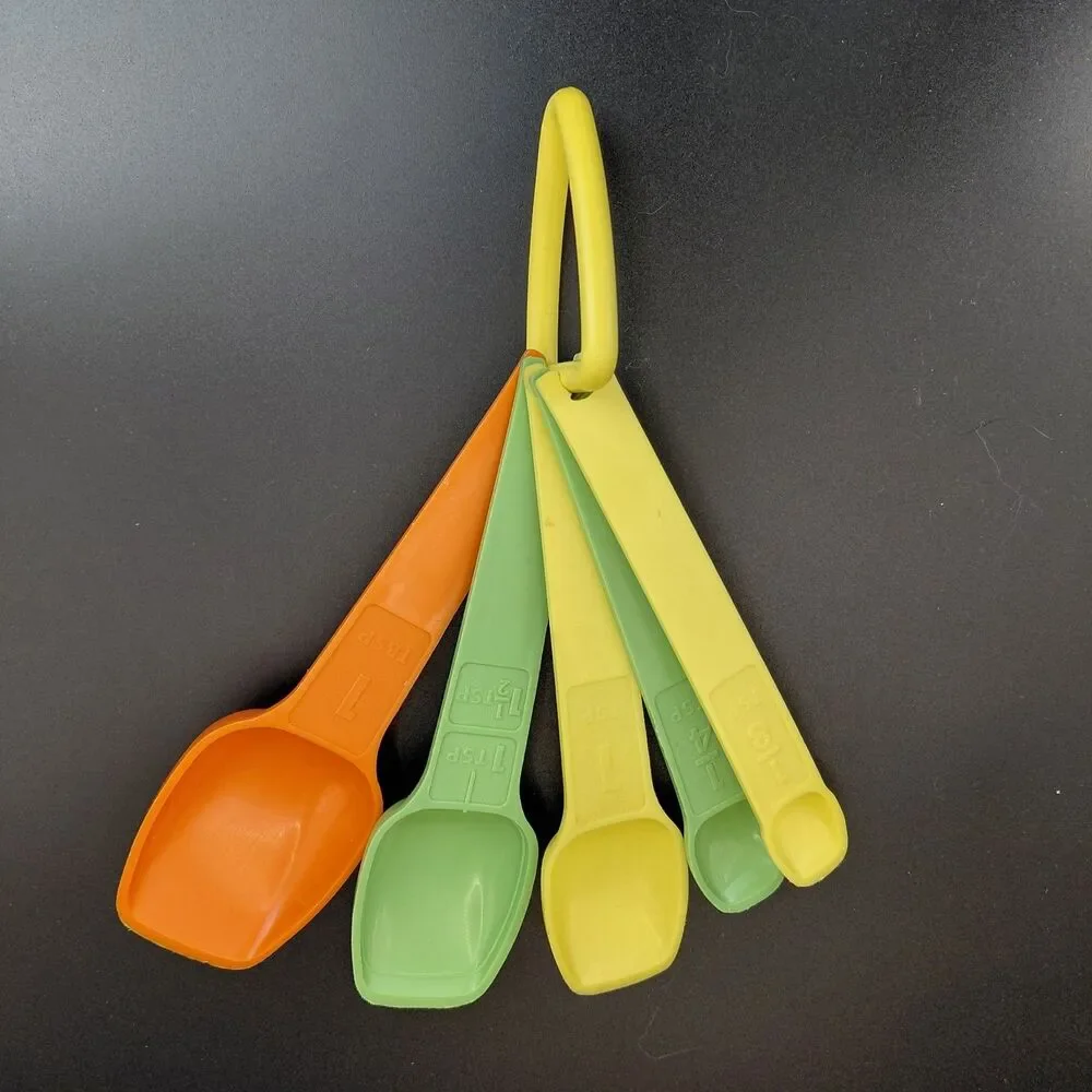 Tupperware Measuring Spoons Set D Ring Yellow Green Orange Vtg Retro Lot Of 2